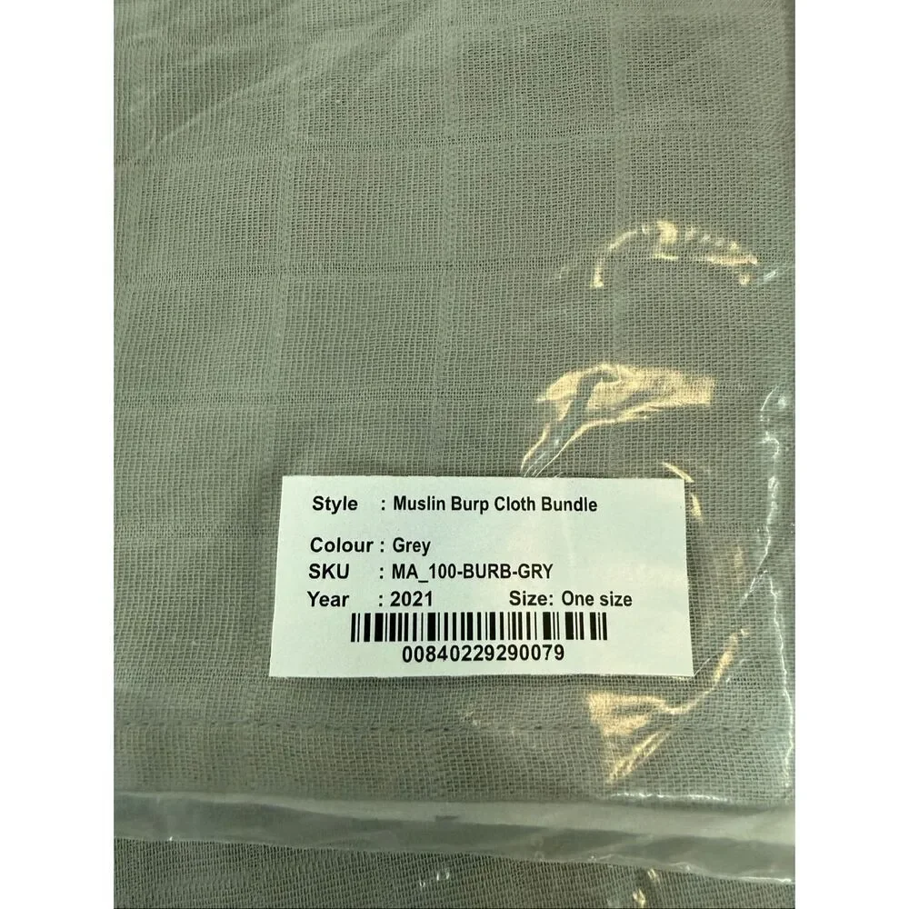 NWT Monica and Andy Organic Cotton 8 piece Blanket and Burp Cloth Bundle - Gende
